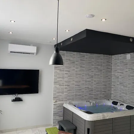 Appartement Spa Gingko, N1 Valenciennes, Wifi, Netflix Aulnoy-lez-Valenciennes Exterior foto